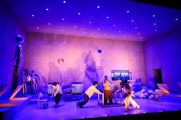 新世代をリードする劇作家・演出家、加藤拓也の最新作！『いつぞやは』本日開幕