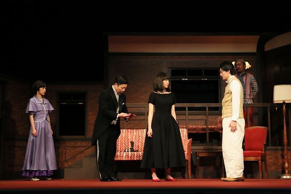 シリーズ第6弾『鎌塚氏、羽を伸ばす』開幕　三宅弘城、二階堂ふみ、西田尚美ら初日写真＆コメント公開