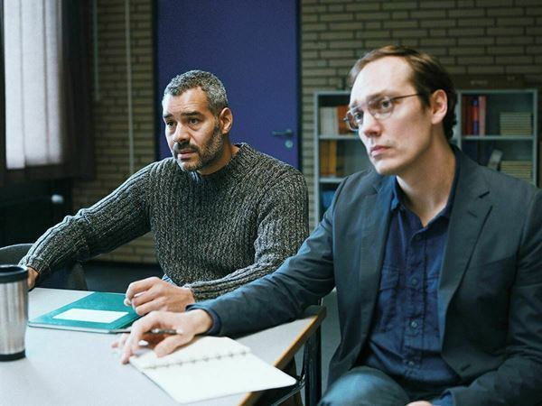 『ありふれた教室』予想を超えた衝撃作！これは誰にでも起こりうる【おとなの映画ガイド】