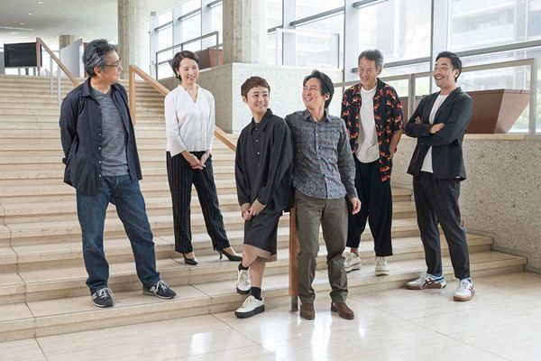 新国立劇場『ピローマン』出演者座談会「観終わった後に誰かと語り合いたくなる作品」