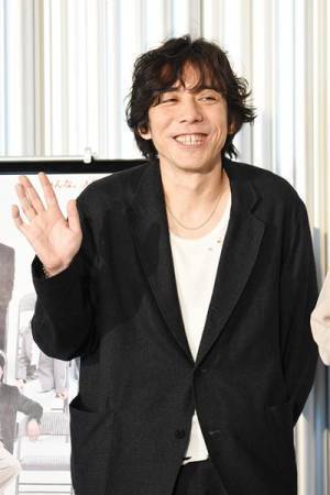 丸山隆平「芸能記者のイメージが変わった」新作舞台『ハザカイキ』開幕