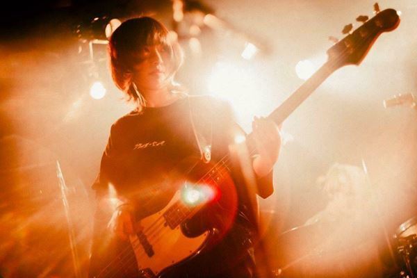 35.7×チョーキューメイ×ブランデー戦記、大きな挑戦を控えた若手バンドマンたちへ大歓声が巻き起こる夜【ライブレポート】