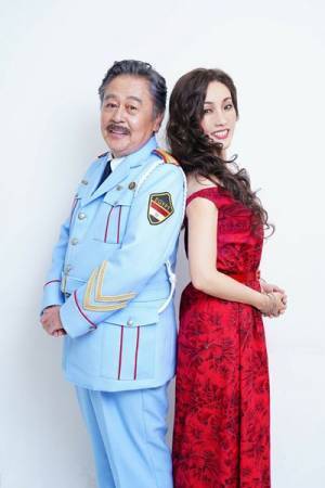 風間杜夫×濱田めぐみが、芝居で歌で魅せる、異文化の人間の心の交流 ミュージカル『バンズ・ヴィジット』