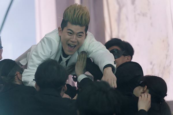 ラウール主演映画『赤羽骨子のボディガード』山本千尋、戸塚純貴ら5名のキャラクター写真公開