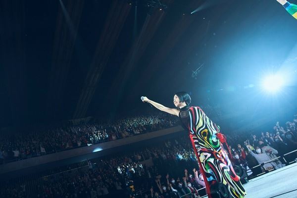 Superflyデビュー15周年を祝う一夜限りのワンマンライブ「Superfly 15th Anniversary Live “Get Back!!”」を開催！ 3年ぶりの有観客ステージで彼女が示した、歌うことへの軽やかな決意