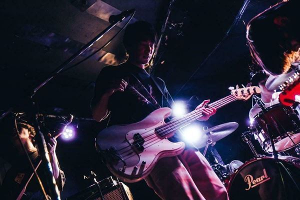 【ライブレポート】『Grasshopper vol.6』the pullovers×umitachi×ひとひら×pavilion、多種多様な持ち味のあるバンドたちの共演