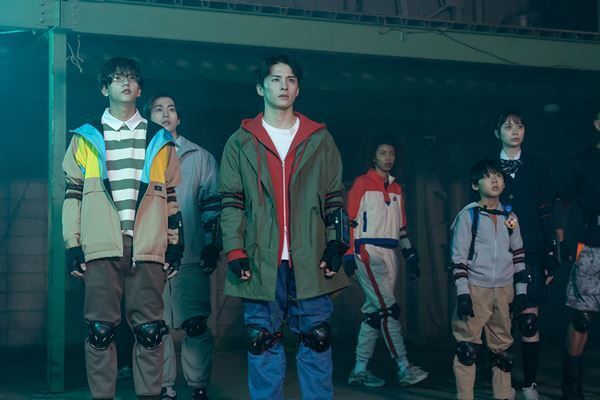 JO1の新曲が『逃走中 THE MOVIE』の主題歌に　緊迫感あふれる本予告＆新場面カット12枚公開