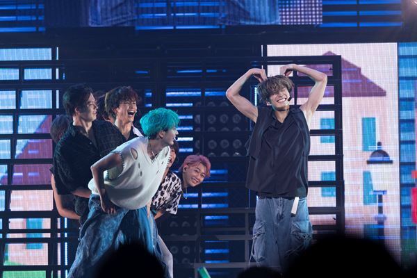 「僕たちを僕たちでいさせてくれて、ありがとう」8号車の日にファンとの絆を再確認　超特急ライブレポート