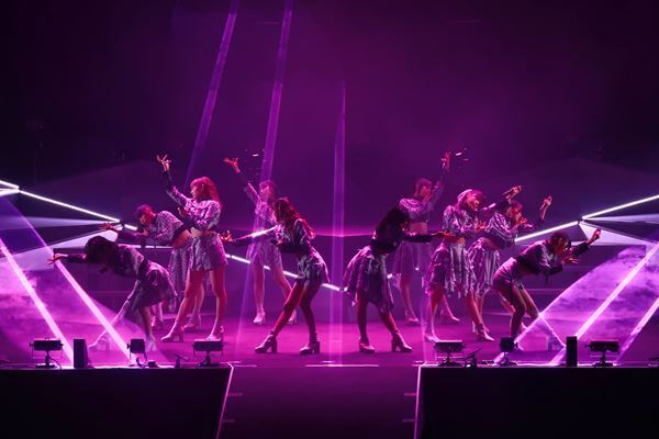 上國料萌衣「11人の気持ちを一つに頑張っていきたい」アンジュルム、新体制後初の武道館ライブレポート