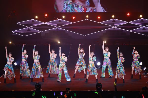 上國料萌衣「11人の気持ちを一つに頑張っていきたい」アンジュルム、新体制後初の武道館ライブレポート