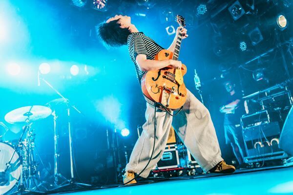 KANA-BOON、KALMA、UNFAIR RULEが競演　『PLAYLIST presents“ヘッドフォンを外して vol.8”』オフィシャルライブレポート