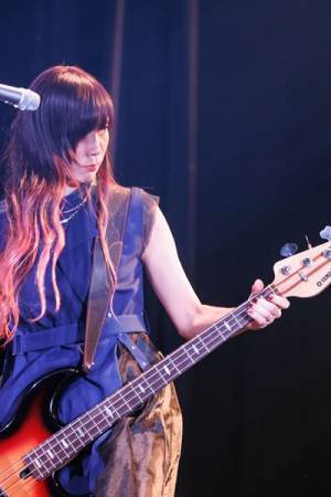 【ライブレポート】a flood of circle『Tour 花降る空に不滅の歌を』Zepp Shinjuku公演