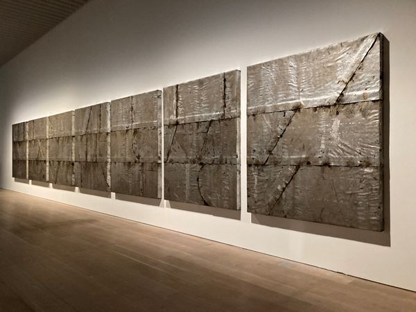 『シアスター・ゲイツ展：アフロ民藝』森美術館で開幕　異文化のハイブリッドを追求する多様な活動の全容を紹介