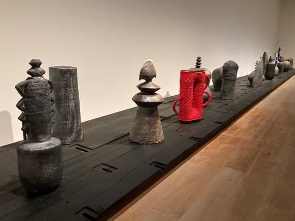 『シアスター・ゲイツ展：アフロ民藝』森美術館で開幕　異文化のハイブリッドを追求する多様な活動の全容を紹介