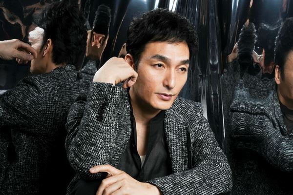 草彅剛「演じることはやっぱり楽しい」　『ヴェニスの商人』でシェイクスピア劇に初挑戦