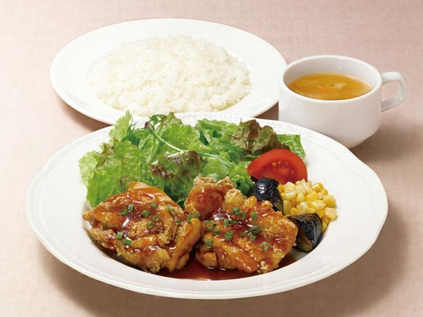 「ロイヤルホスト」ランチメニューがリニューアル　グランドメニューからの仲間入りしたメニューも