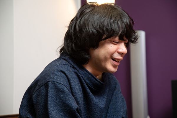 【峯田和伸ロングインタビュー】『越年 Lovers』撮影裏話や大好きな映画・音楽の話まで