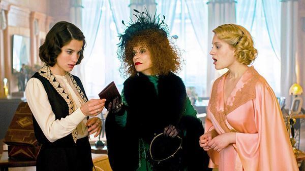 【おとなの映画ガイド】パリで繰り広げる女たちの悪だくみ！人気監督フランソワ・オゾンのおしゃれな犯罪コメディ──『私がやりました』