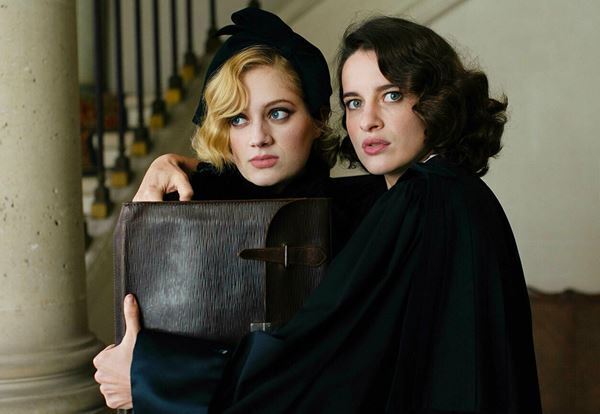 【おとなの映画ガイド】パリで繰り広げる女たちの悪だくみ！人気監督フランソワ・オゾンのおしゃれな犯罪コメディ──『私がやりました』