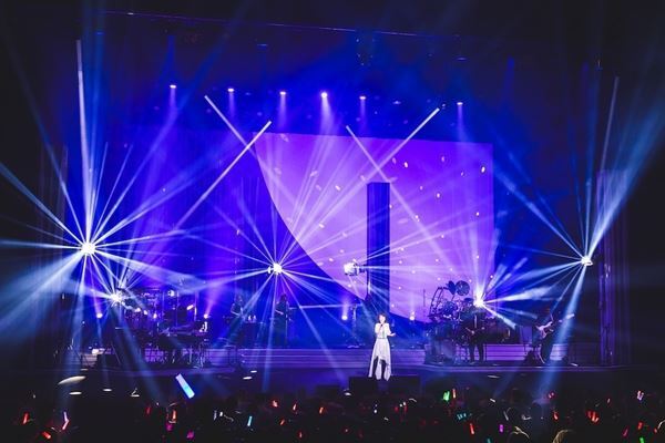 『伊藤 蘭 〜Over the Moon〜』ツアー初日オフィシャルレポート「私とキャンディーズは切っても切れない」