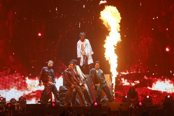 盟友・三浦大知も登場！　瞬きするのさえ惜しかったs**t kingz Dance Live in 日本武道館『THE s**t』レポート