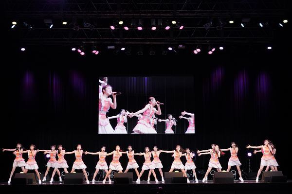 ハロプロ新グループ「OCHA NORMA」誕生、メンバーが決意を語る「応援してくださる方と共に夢を叶えて行きたい」