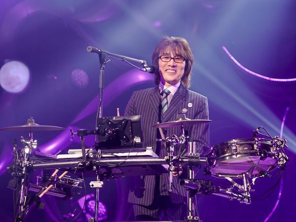 THE ALFEEが“聖地”武道館で3年ぶり有観客ライブ開催、来年2月に新アルバムリリースを発表