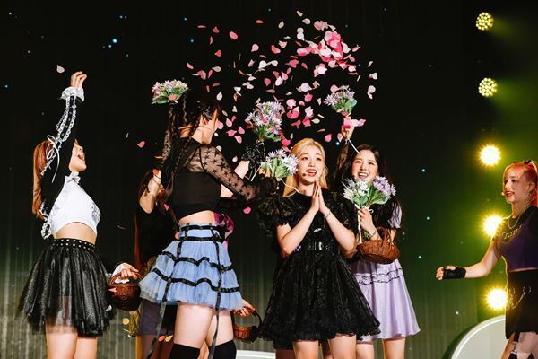 Kep1er「今日が本当に待ち遠しかったです」日本デビューショーケース開催　日本語曲「Wing Wing」初披露も