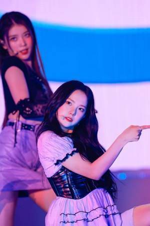 Kep1er「今日が本当に待ち遠しかったです」日本デビューショーケース開催　日本語曲「Wing Wing」初披露も