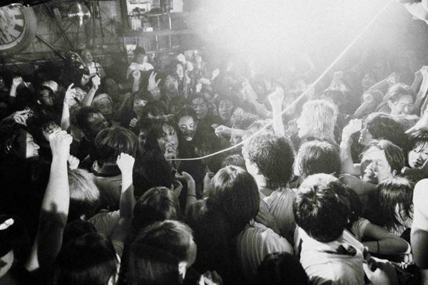 the dadadadys、全国ツアー『(茜)』スタート　初日の下北沢SHELTER完全レポート