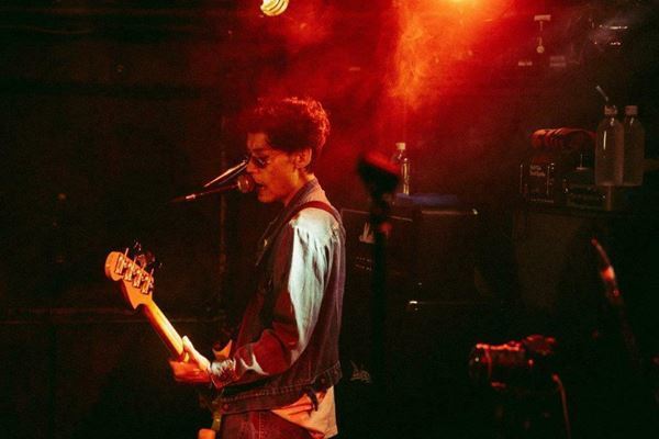 the dadadadys、全国ツアー『(茜)』スタート　初日の下北沢SHELTER完全レポート