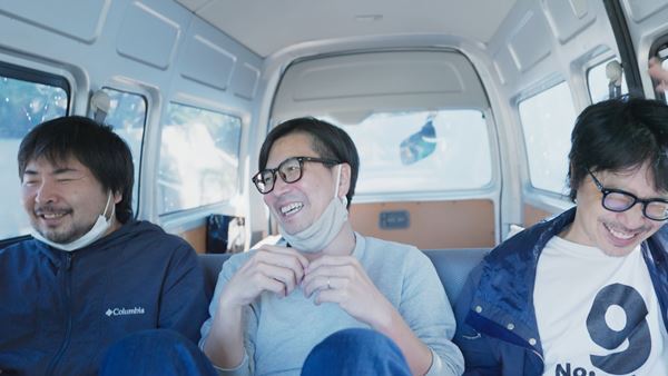 くるりオリジナルメンバー3人が20年ぶりに楽曲制作！　ドキュメンタリー映画の場面写真が公開