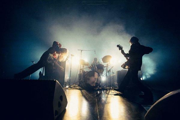 w.o.d.が歌舞伎町の夜に比類なき音楽愛を奏でたワンマンツアーファイナル【オフィシャルレポート】