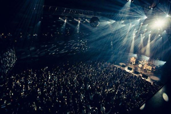 w.o.d.が歌舞伎町の夜に比類なき音楽愛を奏でたワンマンツアーファイナル【オフィシャルレポート】