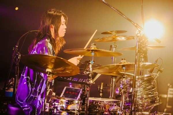 ハンブレッダーズが、アルバム『はじめから自由だった』リリースワンマンツアーを完遂　地元・大阪では初の2デイズ開催【ライブレポート】