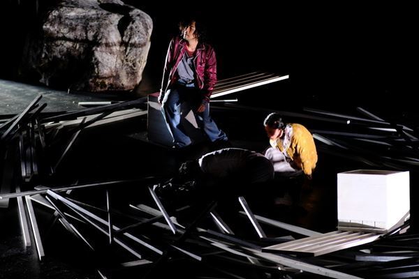 「ふじのくに⇄せかい演劇祭」で安部公房『友達』、瀬戸山美咲演出『楢山節考』など