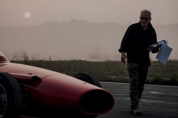 映画『フェラーリ』マイケル・マン監督と振り返る完成までの波乱万丈なストーリー