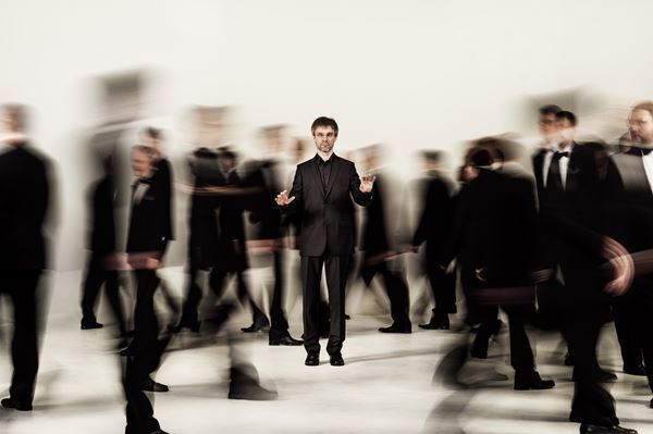 【インタビュー】エストニア国立男声合唱団指揮者　ミック・ウレオヤ