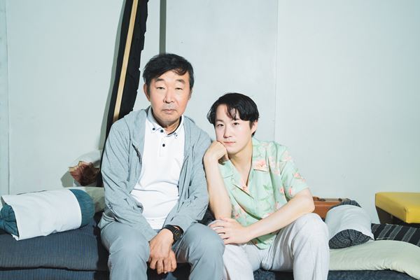 鄭義信×大鶴佐助インタビュー　大衆演劇の一座を描く劇団「ヒトハダ」第2回公演が間もなく開幕！