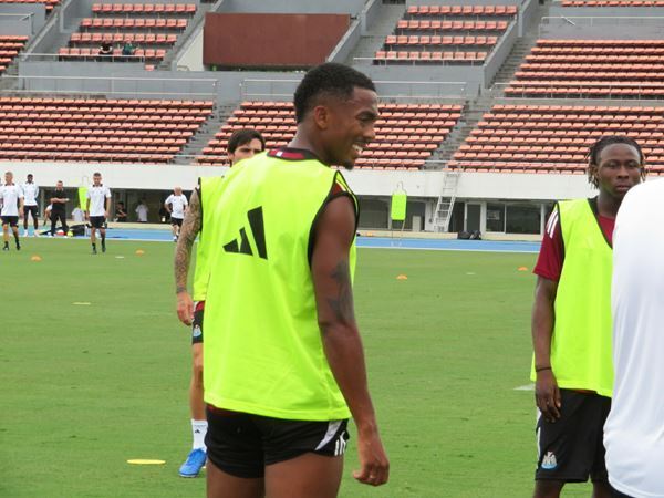 7/31(水)・浦和戦＆8/3(土)・横浜FM戦へ、ニューカッスル・ハウ監督「この経験がシーズンに生きてくる」