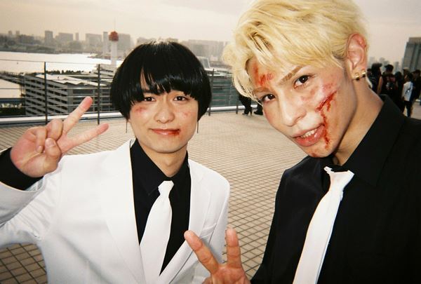 『赤羽骨子のボディガード』ラウール×土屋太鳳の迫力のアクションシーン＆オフショット5点公開