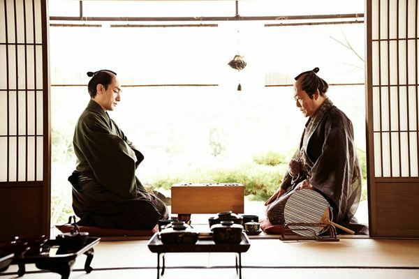 草彅剛主演『碁盤斬り』、武士の品性と情念を重厚に描いたすごい時代劇【おとなの映画ガイド】