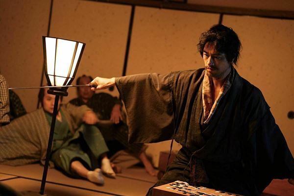 草彅剛主演『碁盤斬り』、武士の品性と情念を重厚に描いたすごい時代劇【おとなの映画ガイド】