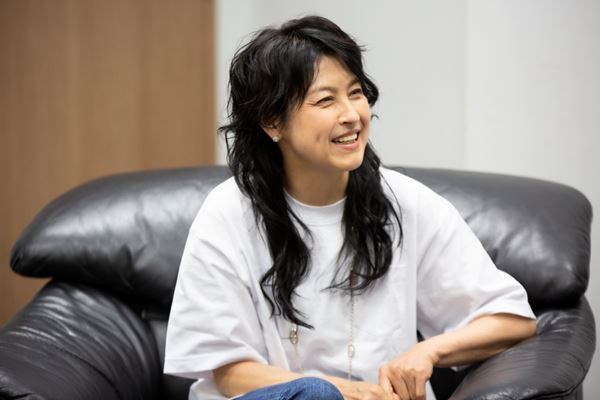 【対談：岸谷香×馬場俊英】「想像される100倍くらいおもしろいステージができるんじゃないでしょうか」