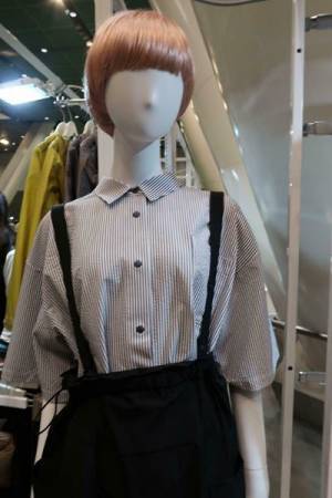 ワークマン春夏新製品のイチオシアイテム「シーンレスブラウス」等を写真でご紹介