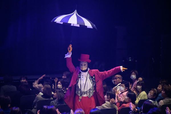 郷ひろみが描く新しいショーの世界　THEATER MILANO-Zaで行われた初日の模様をレポート！