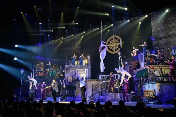 郷ひろみが描く新しいショーの世界　THEATER MILANO-Zaで行われた初日の模様をレポート！