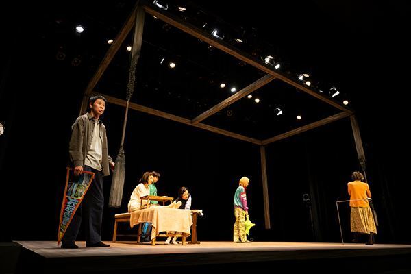 岩井秀人の演出＆出演は今回が最後！ ハイバイ20周年記念舞台『て』本日開幕「もうこれ以上のブラッシュアップはない」