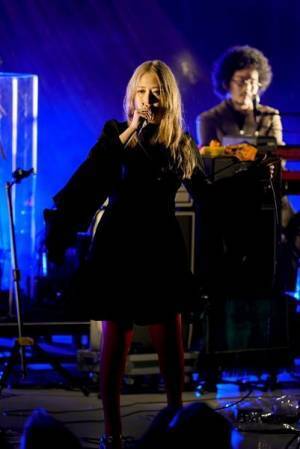 GLIM SPANKY、メジャーデビュー10周年を記念した日比谷野音オフィシャルレポート