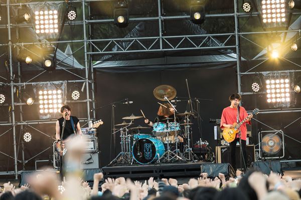 フォーリミ主催『YON FES 2024』オフィシャルレポート　雨の中で掛かった音楽の虹